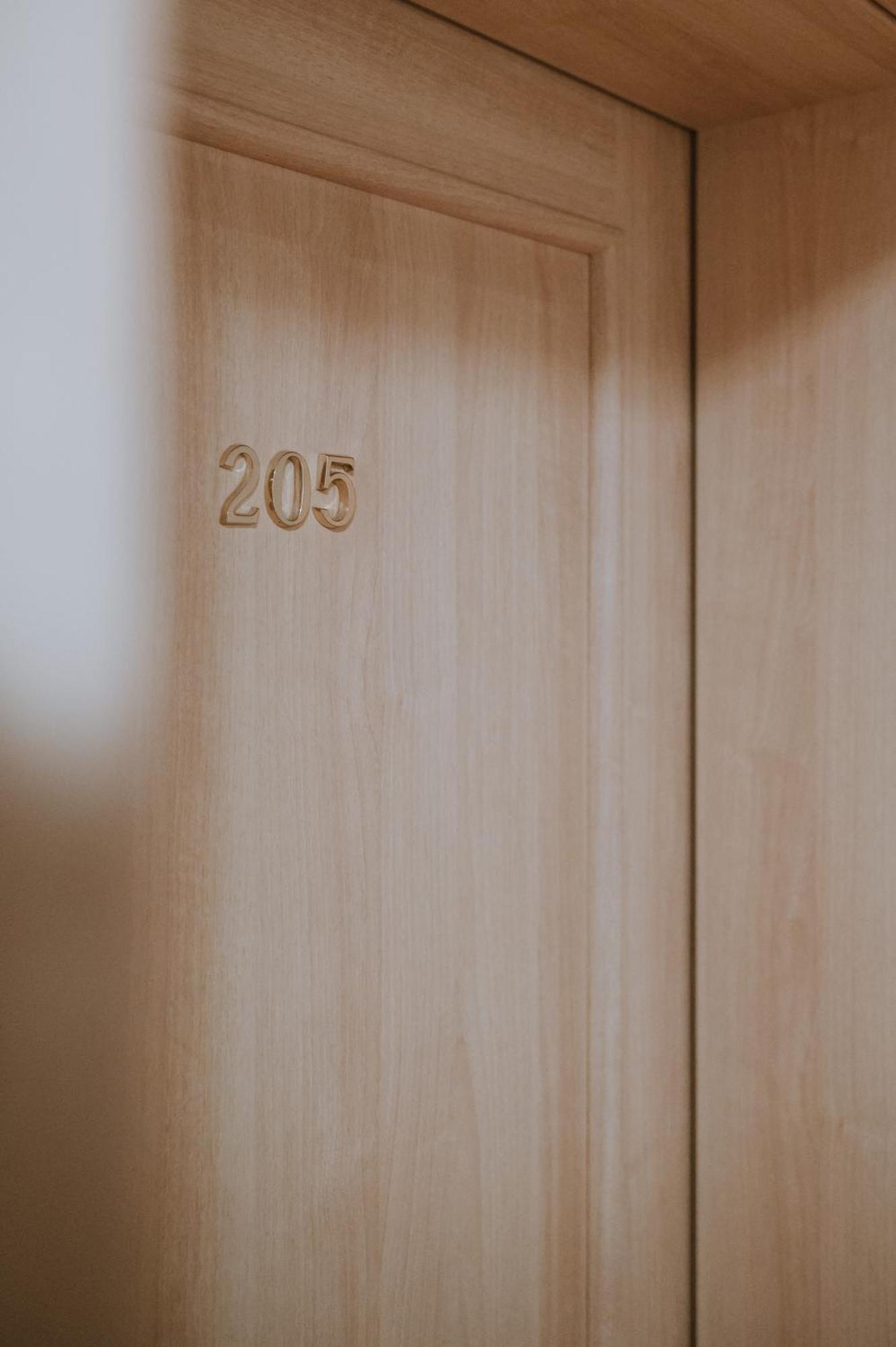 Pokoje Goscinne Domu Pielgrzyma W Supraslu Esterno foto